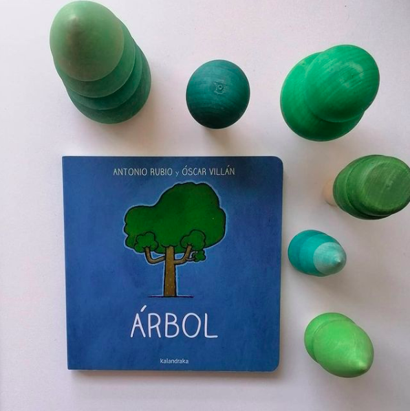 Canciones y libros en uno. El éxito de 'De la cuna a la luna'