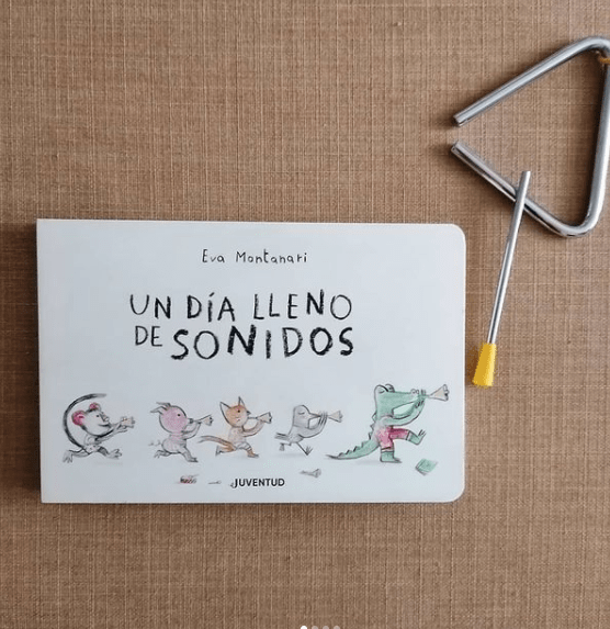 El pequeño cocodrilo y su día de sonidos